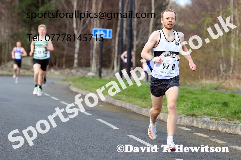 Senior mens 2024 Elswick Harriers Good Friday Relays, Newburn, Newcastle Upon Tyne  Photo: David T. Hewitson/Sports for All Pics